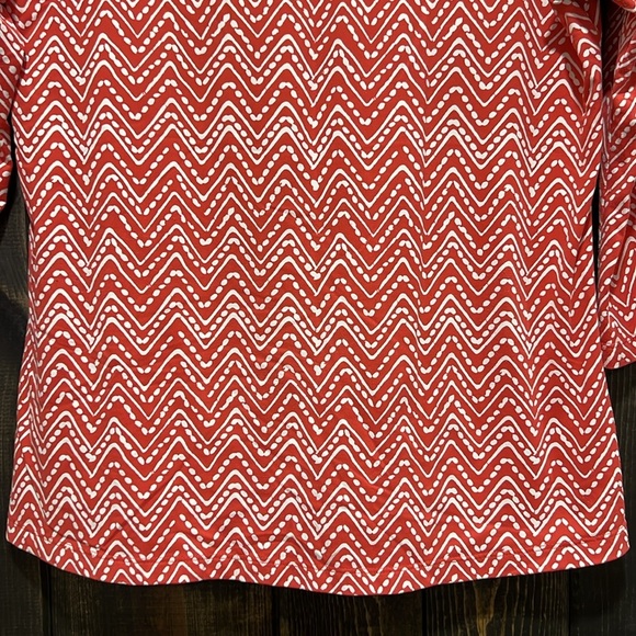 J. McLaughlin Top M Pink White Zig Zag Catalina Cloth 3/4 Blouse Relaxed Chevron - Picture 4 of 9